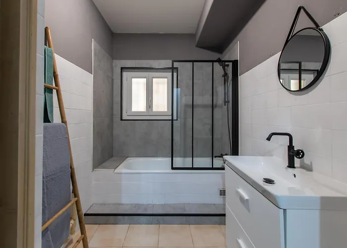 Σπίτι διακοπών Maison Familiale A 2 Min A Pied De L'institut A Armand Calme Jeux Babyfoot Jacuzzi Proche *